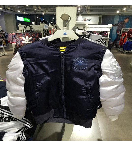  AA3881_HK