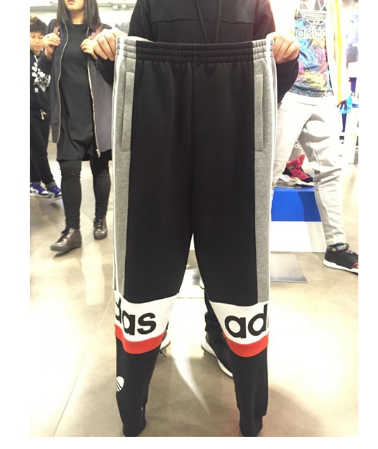  AJ5185_HK