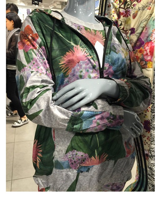  AJ8875_HK