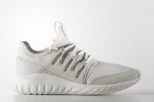 adidasƷ¿AQ6722_HK