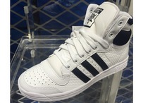 2015adidas¿B35339_HK