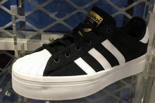 2015adidas¿S82568_HK