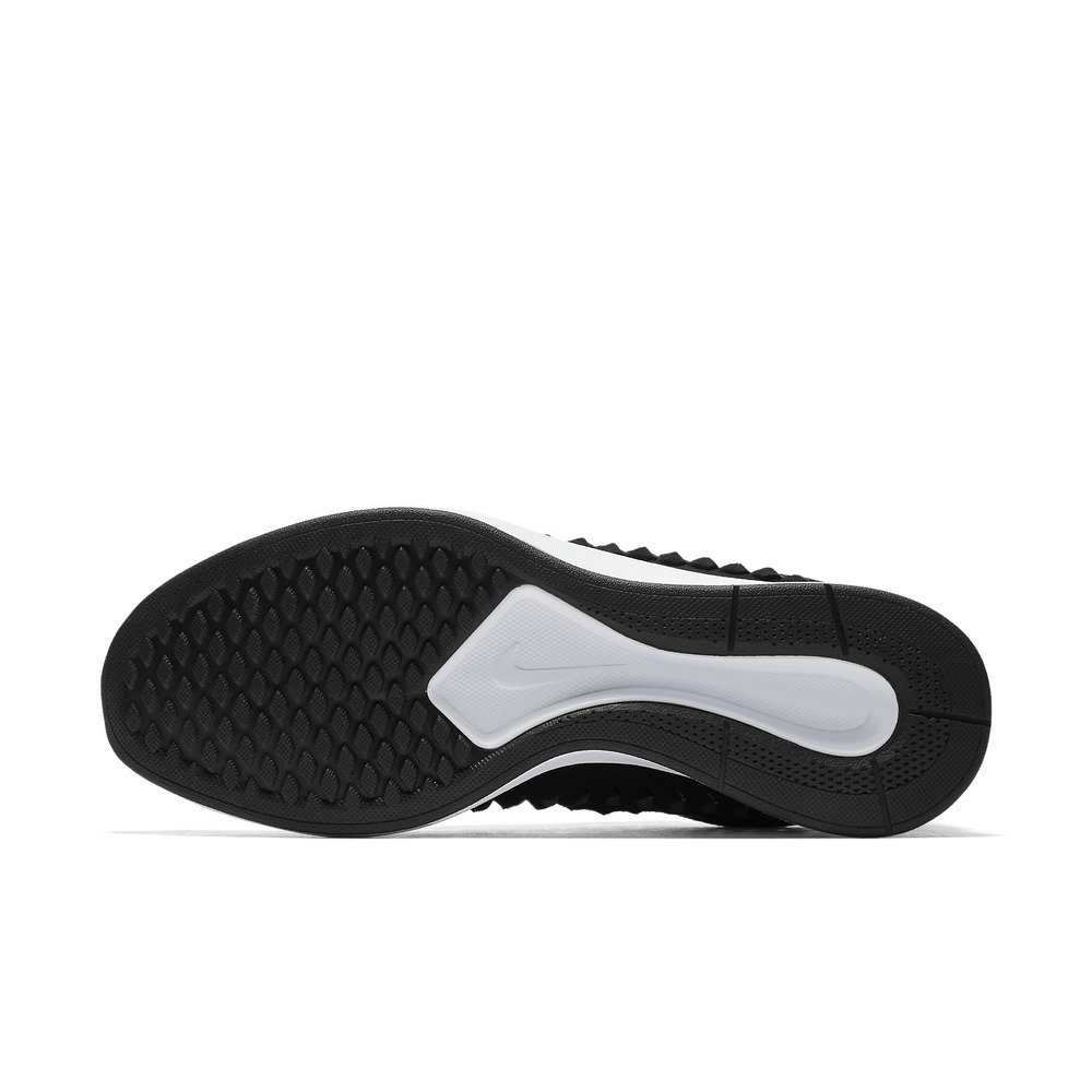ao1572 nike