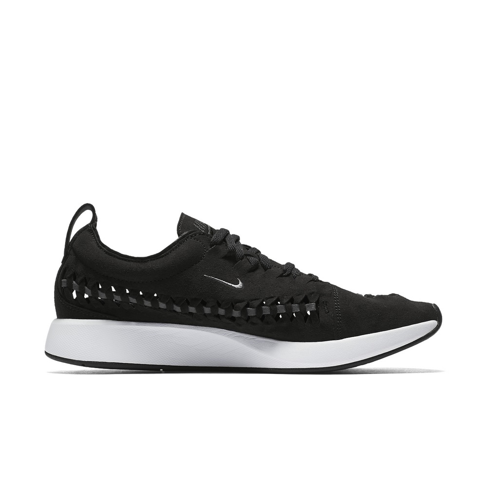 ao1572 nike