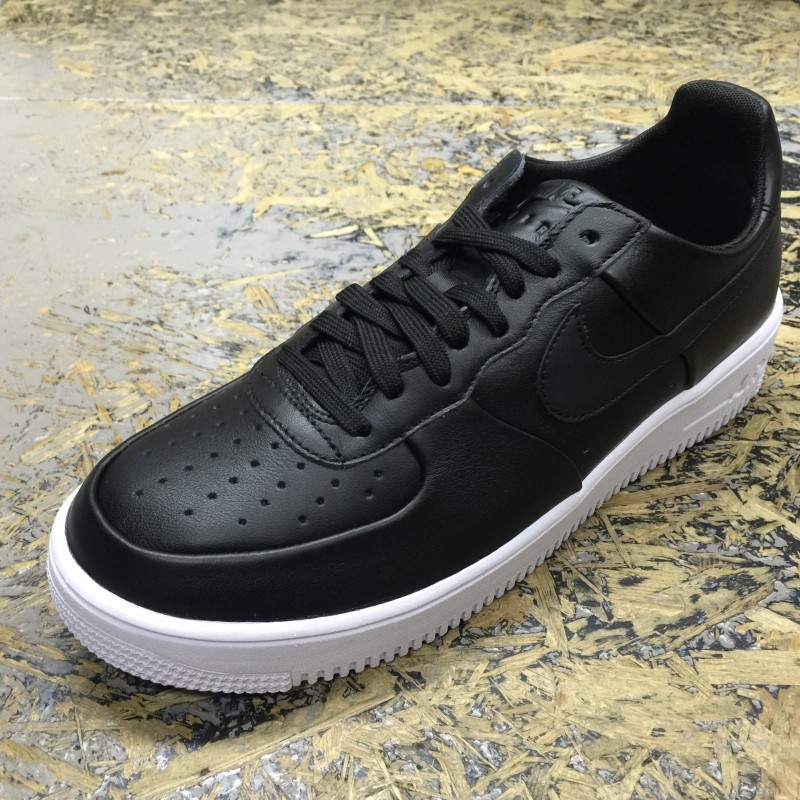 nike 845052 001