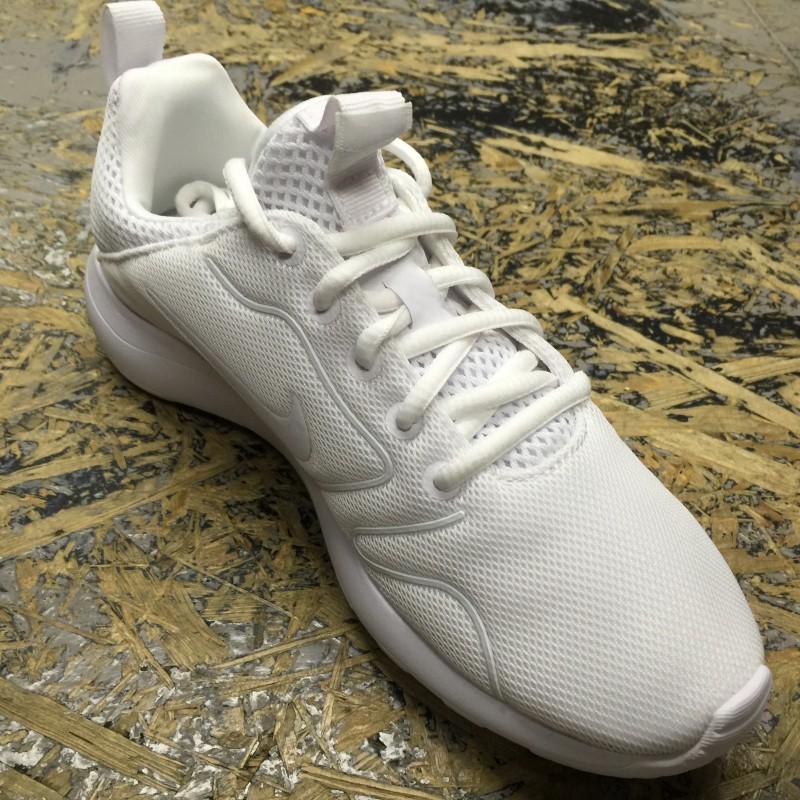 nike 833666