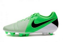 2014nike¿525170-303