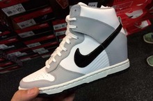 2014nike¿528899-011_hk