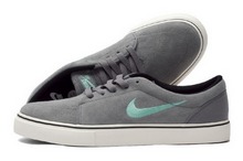 2014nike¿536404-031