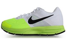 2014nike¿599205-702