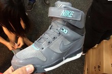 2014nike¿599410-011_hk