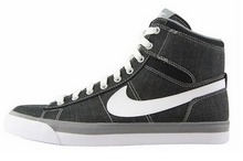 2014nike¿631684-011