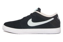 2014nike¿631685-041