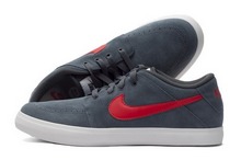 2014nike¿631685-061