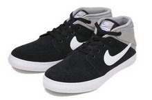 2014nike¿631686-010
