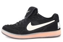 2014nike¿631689-008