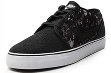 2015nike¿631697-002