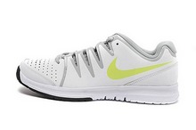 2014nike¿631703-102