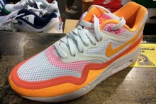 2014nike¿644443-101_hk