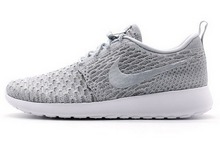nikeƷ¿704927-002
