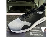 2015nike¿718895-009_HK