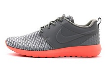 2015nike¿746825-008