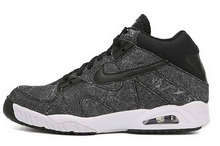 2015nike¿749957-001