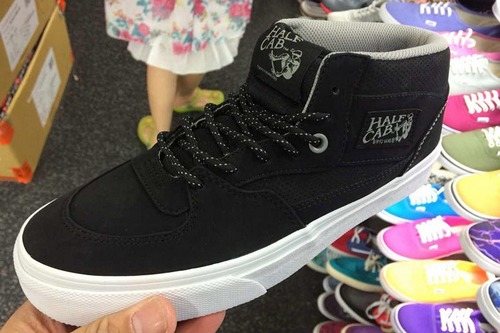 ��˹ UC8DK8_hk,,